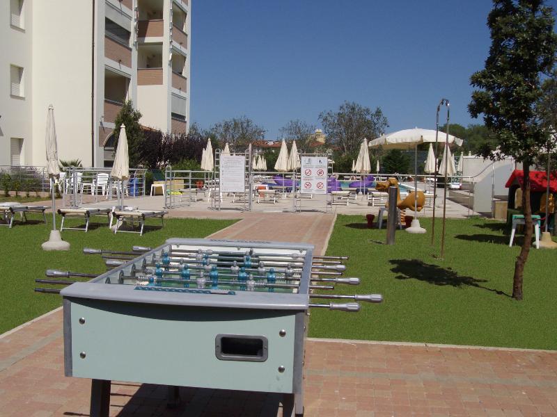 Residence Cleo Llido Degli Estensi Luaran gambar