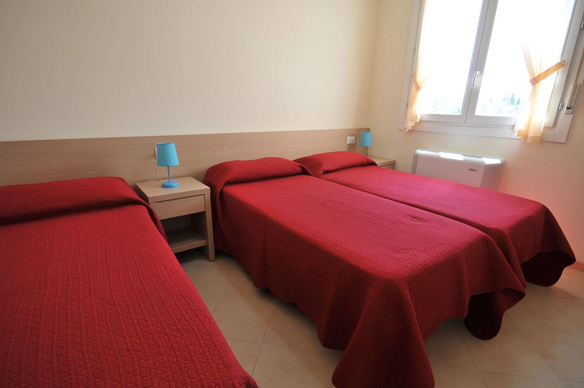Residence Cleo Llido Degli Estensi Bilik gambar