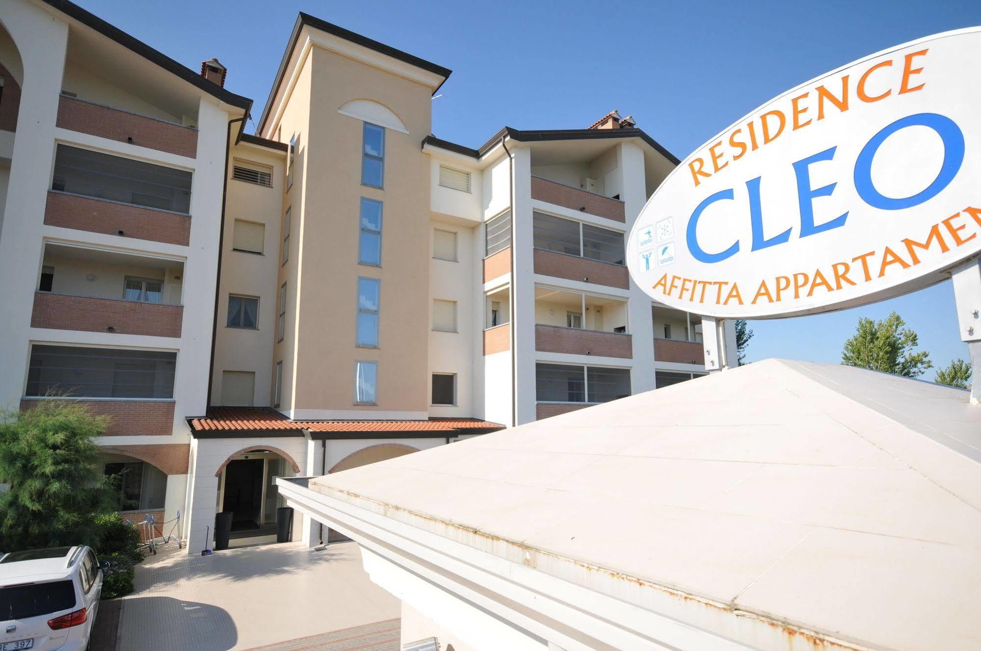 Residence Cleo Llido Degli Estensi Luaran gambar